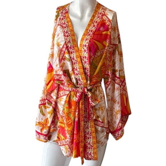 Haute Hippie White Multi Tropical Pineapple Belted Kimono Jacket Size Medium NWT - Picture 11 of 14